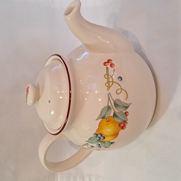 #ACT Corelle abundance teapot - Picture 2 of 7